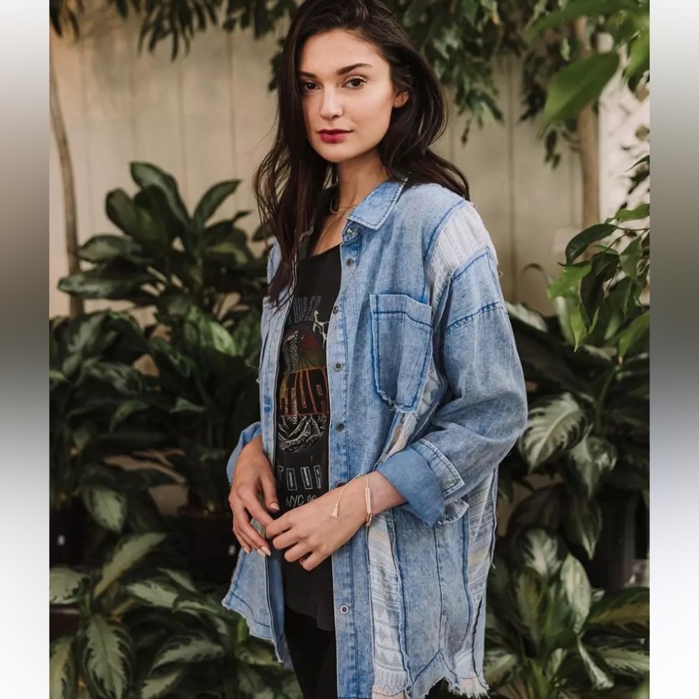 Gimmicks Boho Pieced Chambray Blue Button Down Sh… - image 1